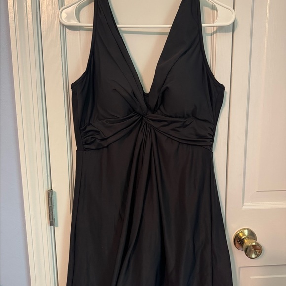 Miracle Suit Women’s Black Tummy Flattering Swim Dress. NEVER WORN. 2X - Picture 2 of 12